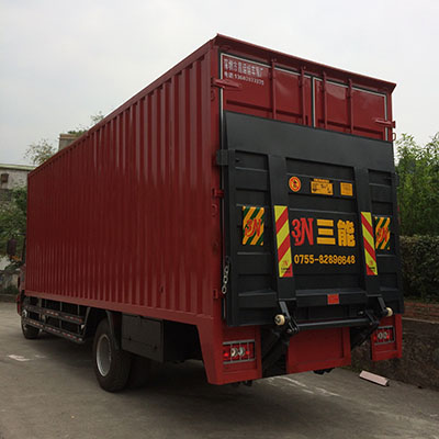 自升降尾板4米2貨車，提升運輸效率與安全性的利器